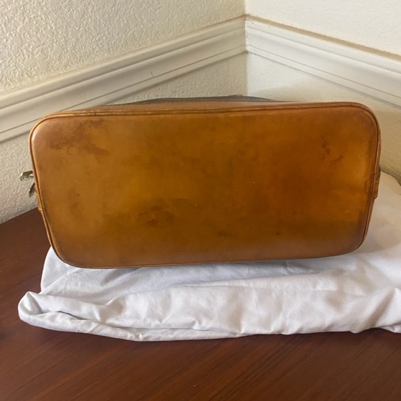 AUTHENTIC LOUIS VUITTON ALMA - Picture 4 of 10